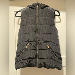 Ci Sono Black Quilted Vest with Zipper Accents